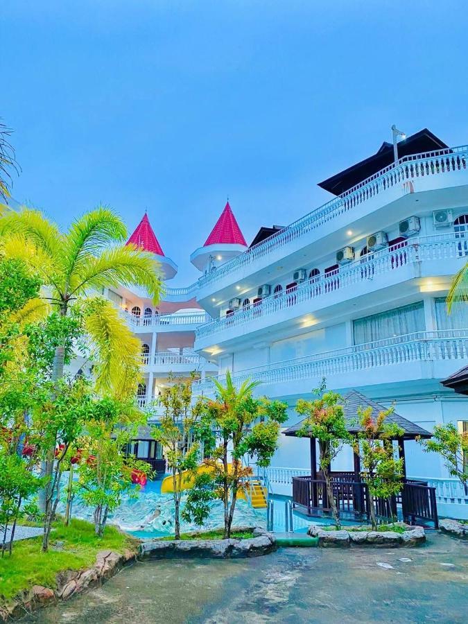 Landcons Hotel & Resort Langkawi Exterior photo